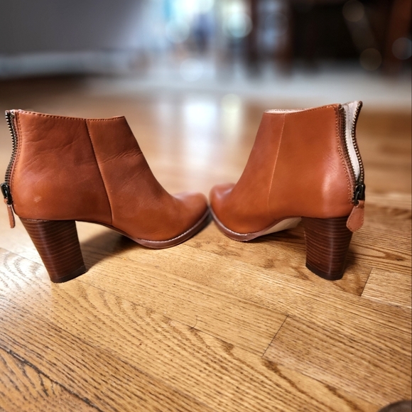 LANDS END ROWE High heel booties - Picture 3 of 9